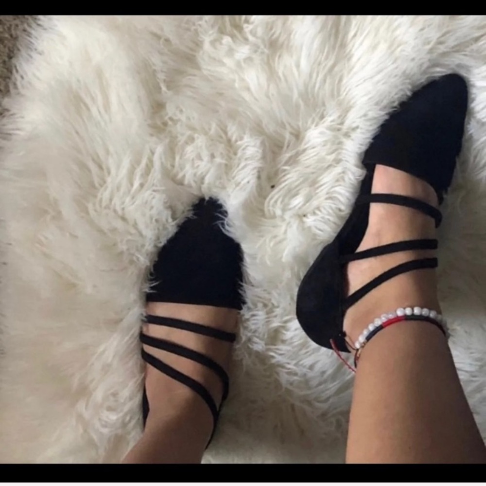 Eileen Fisher Black Strappy Suede Flats size 7.5 - Picture 4 of 6